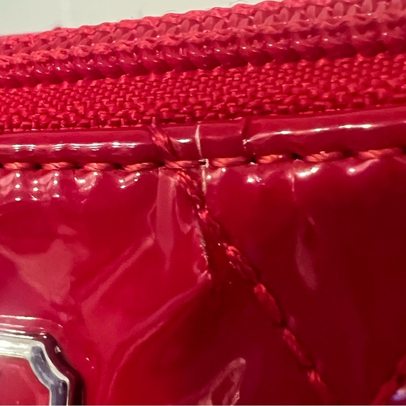 🔥Coach Poppy Patent Cherry Red Crossbody Bag VINTAGE - Picture 8 of 8